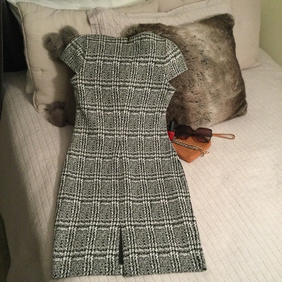 NWT Michael Kors blk/white plaid vneck dress S - Picture 9 of 16